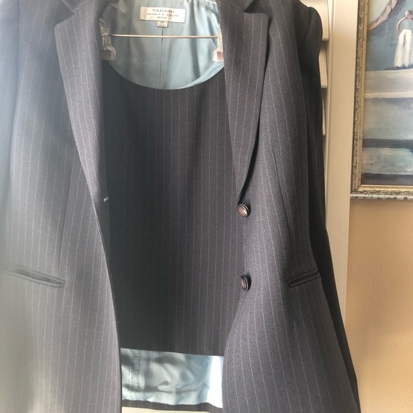 Suits - Picture 4 of 5